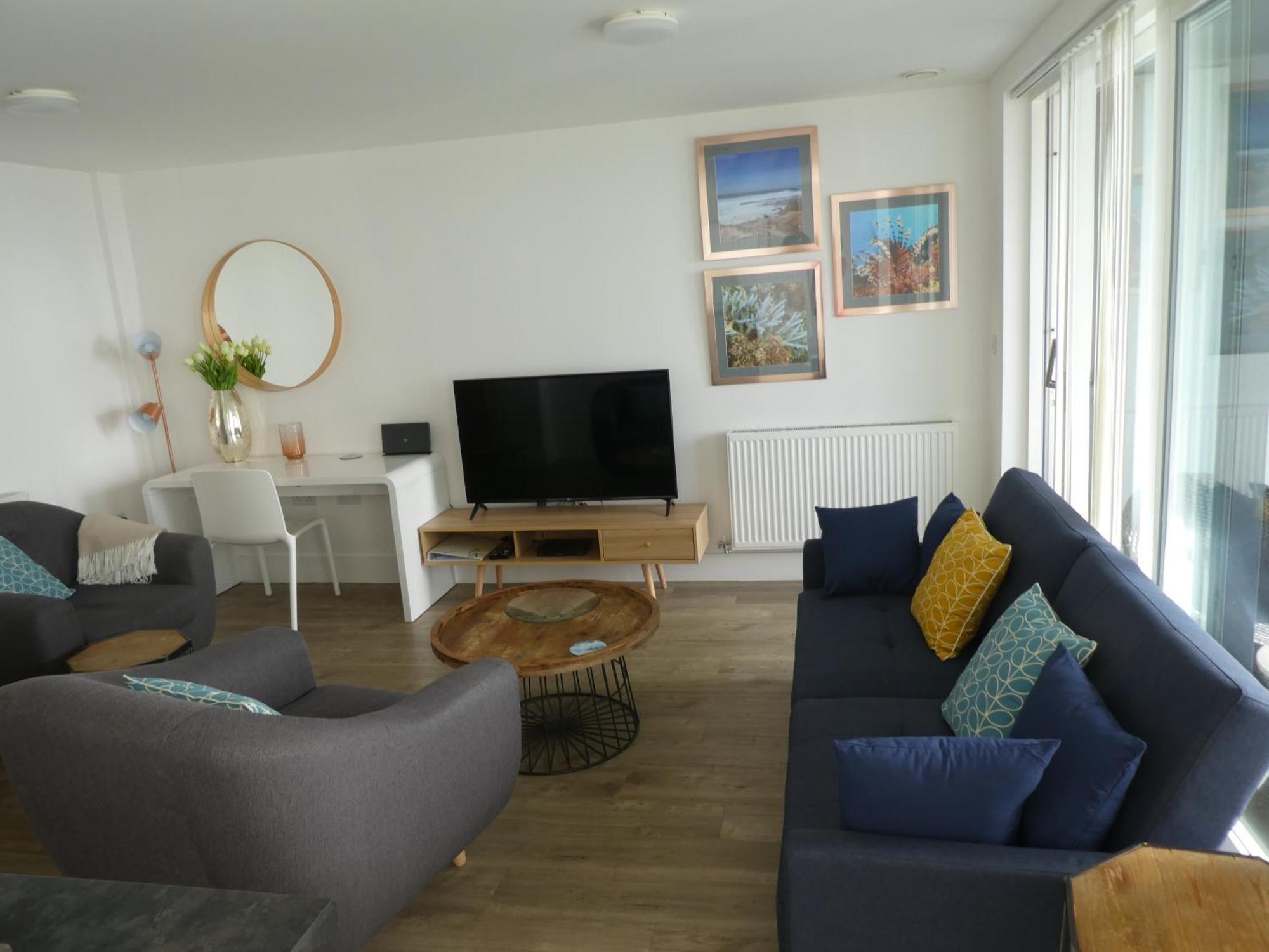 Seaview West Coast - Exceptional - 2 Bedrooms Sleeps 5 -Stunning Sea Views - 500 Metres To Beach บอร์นมัธ ภายนอก รูปภาพ